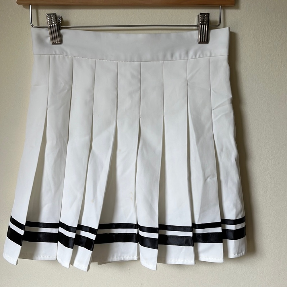 ROMWE pleated tennis mini skirt